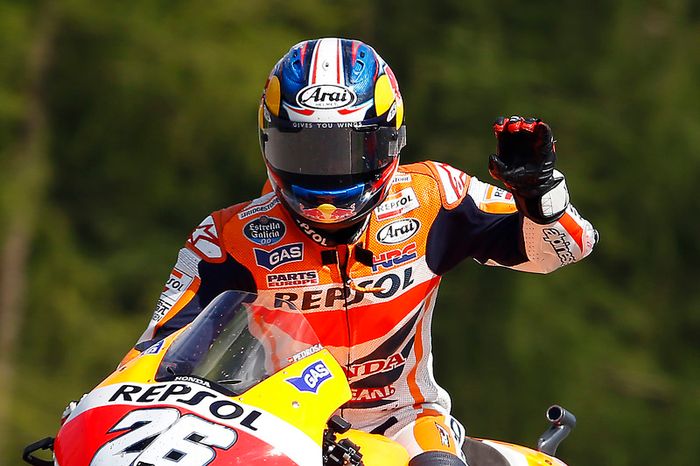 2014: rompe la racha de 10 victorias seguidas de Marc Márquez