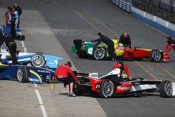 Vetture Formula E in pitlane
