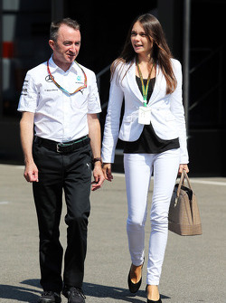 Paddy Lowe mit Frau Anna Danshina