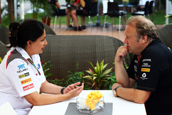 Monisha Kaltenborn, Sauber Team Principal con Robert Fernley, Sahara Force India F1 Team Vice Team P