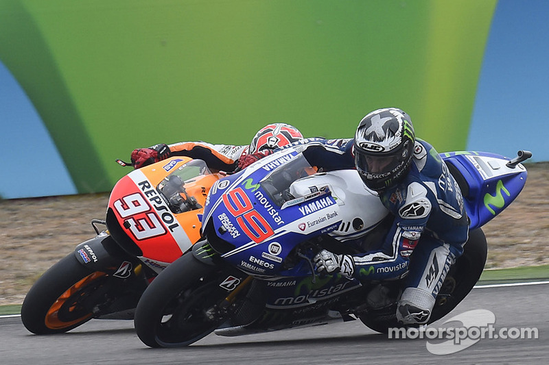 Lorenzo se las tuvo que ver con Márquez para lograr el primer triunfo del año en 2014