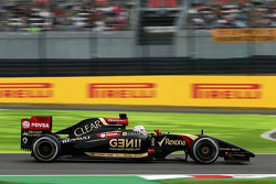 Romain Grosjean, Lotus F1 E22