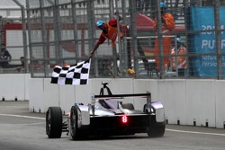 Sam Bird, Virgin Racing, vince
