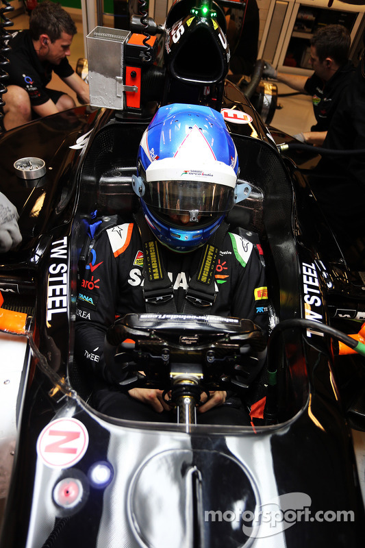 印度力量f1车队vjm07测试车手乔利恩·帕尔默