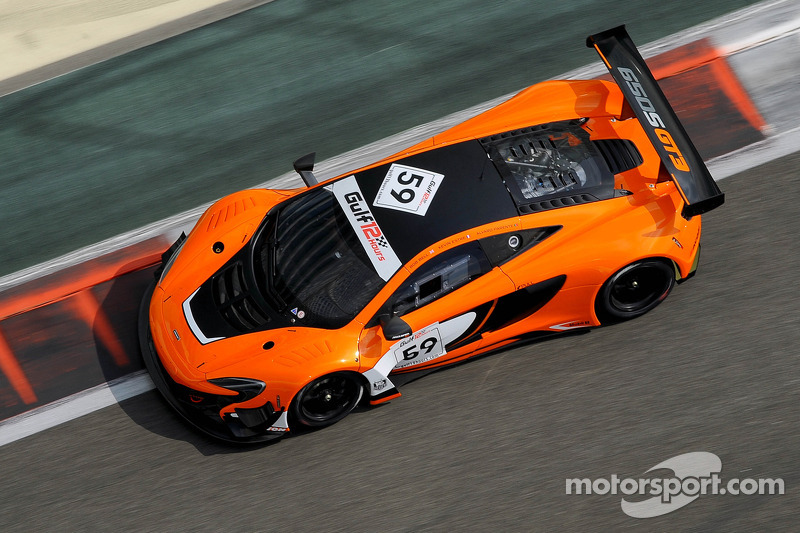 59 迈凯伦 650s gt3: 阿尔瓦罗·帕伦特, 凯文·埃斯特雷, 罗伯