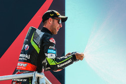Il vincitore della gara Jonathan Rea, Kawasaki Racing