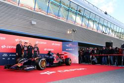 (L naar R): Max Verstappen, Scuderia Toro Rosso; Franz Tost, Scuderia Toro Rosso teambaas en Carlos