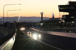 Ação na pista logo pela manhã