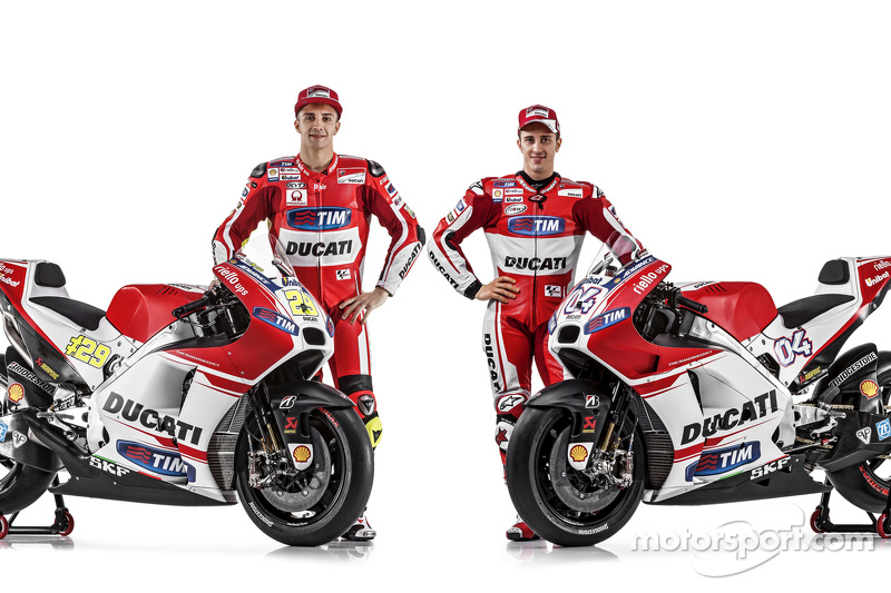 Andrea Iannone, Andrea Dovizioso et la Ducati Desmosedici GP15