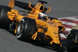 Pedro de la Rosa test la nouvelle McLaren MP4-21