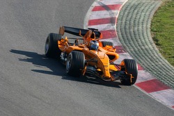 Pedro de la Rosa testet den neuen McLaren MP4-21