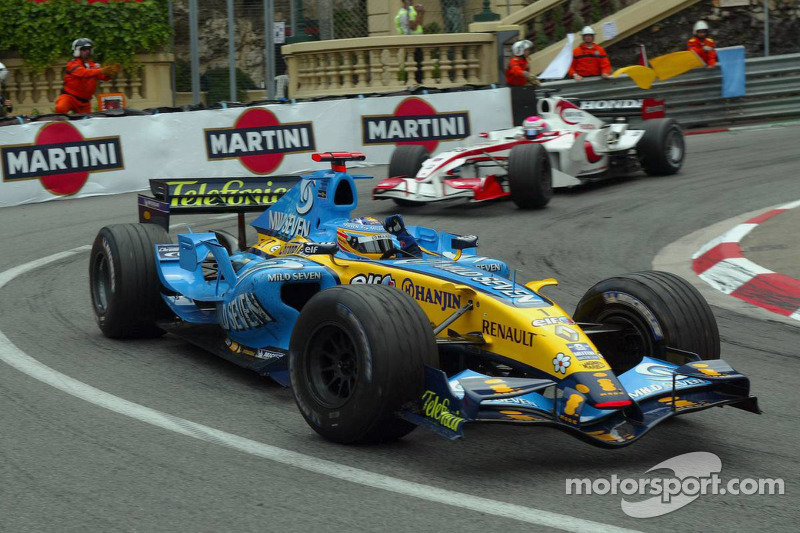 Fernando Alonso fête sa victoire