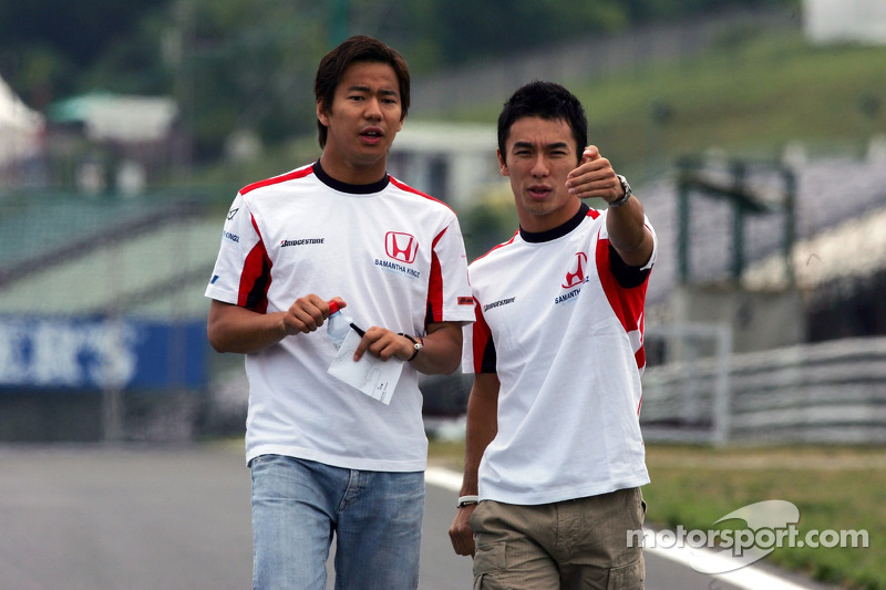 Sakon Yamamoto y Takuma Sato