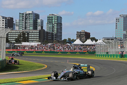 Льюис Хэмилтон, Mercedes AMG F1 W06