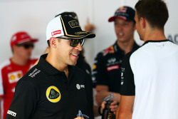 Pastor Maldonado, Lotus F1 Team lors de la parade des pilotes