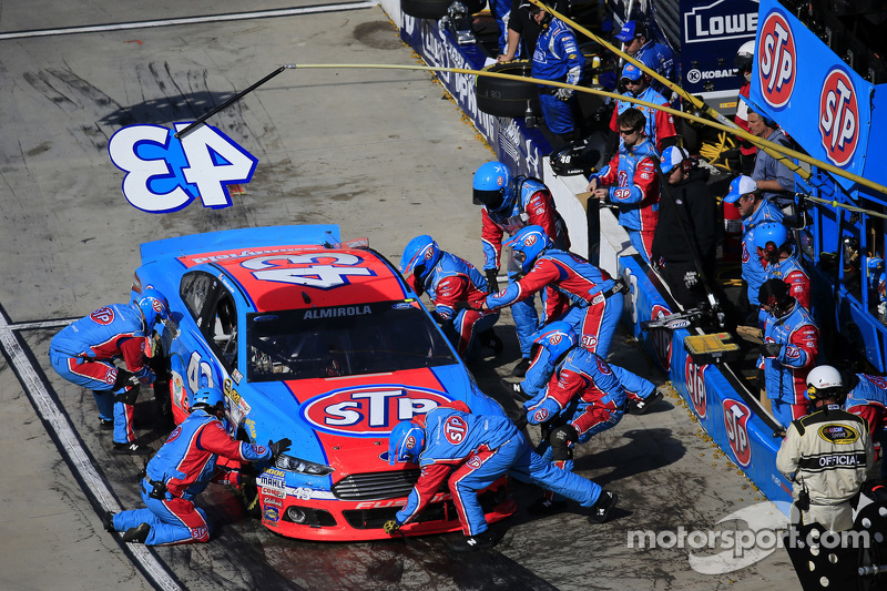 Aric Almirola, Richard Petty Motorsports Ford