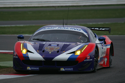 Ferrari F458 Italia команды SMP Racing: Виктор Шайтар, Андреа Бертолини, Алексей Басов