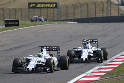 Felipe Massa, Williams FW37 devant son équipier Valtteri Bottas, Williams FW37