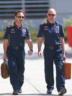 Christian Horner, de Red Bull Racing Team Principal con Adrian Newey, Red Bull Racing Director Técnico