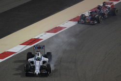 Felipe Massa, Williams FW37 bloque une roue au freinage