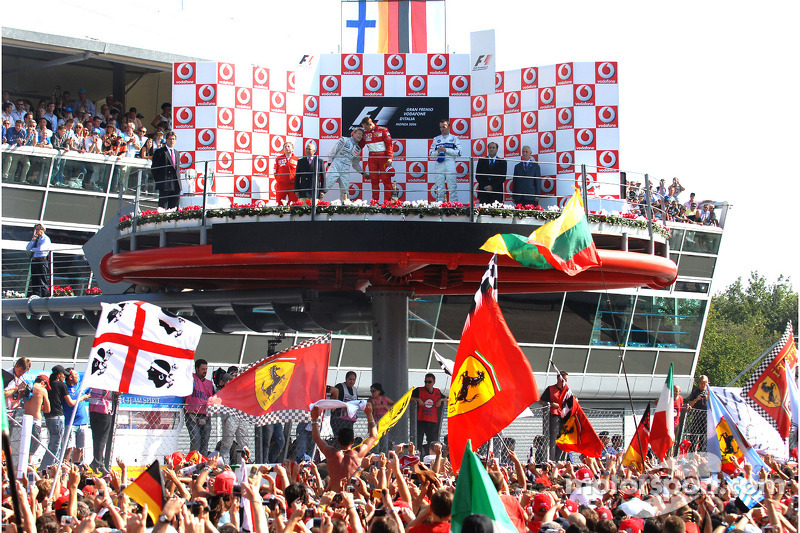 2006. Подіум: 1. Міхаель Шумахер, Ferrari. 2. Кімі Райкконен, McLaren-Mercedes. 3. Роберт Кубіца, BMW Sauber
