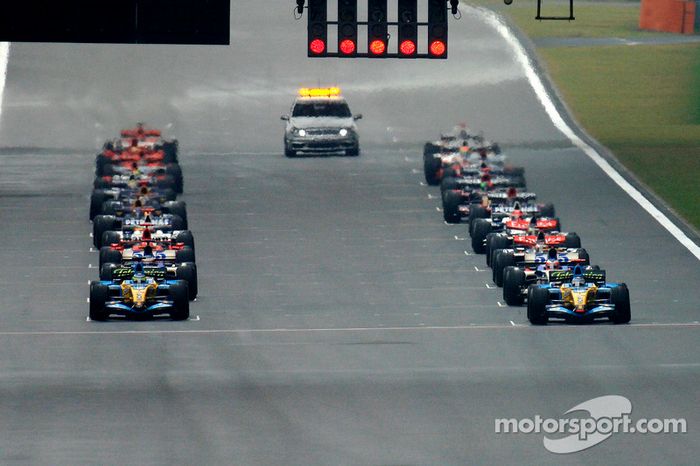 Parrilla de salida esperando la luz verde