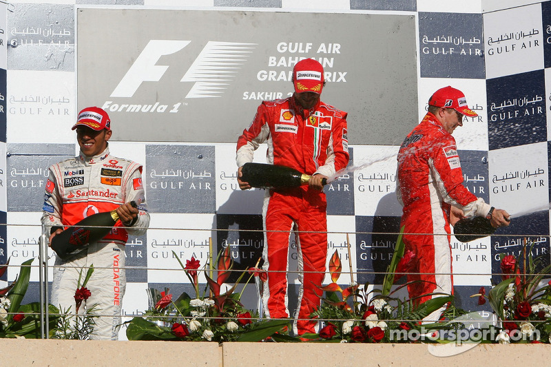 2007. Подіум: 1. Феліпе Масса, Ferrari. 2. Льюіс Хемілтон, McLaren-Mercedes. 3. Кімі Райкконен, Ferrari