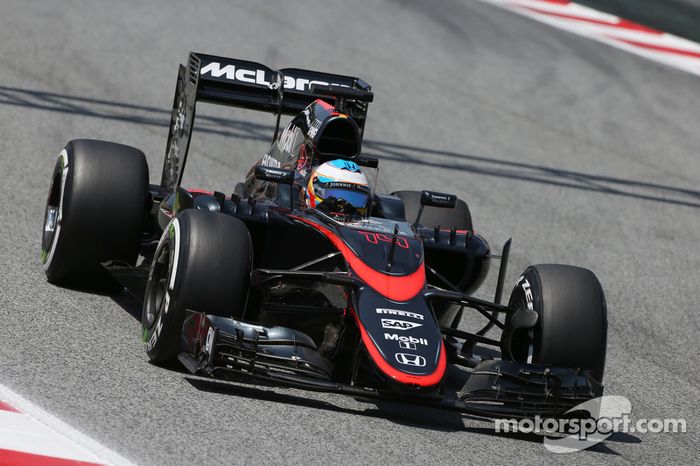 McLaren MP4-30 (2015)