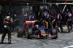 Карлос Сайнс мл., Scuderia Toro Rosso