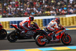 Marc Márquez, Repsol Honda Team, y Andrea Dovizioso, Ducati Team