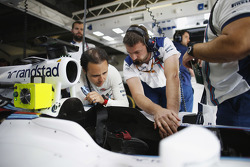 Фелипе Масса, Williams FW37
