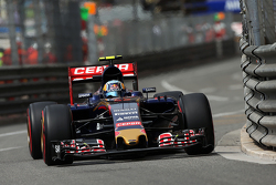 Carlos Sainz Jr., Scuderia Toro Rosso STR10