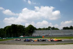 Antonio Giovinazzi, Jagonya Ayam, con Carlin Dallara Volkswagen, Charles Leclerc, Van Amersfoort Rac