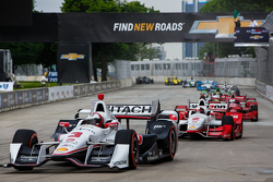 Элио Кастроневес, Team Penske Chevrolet