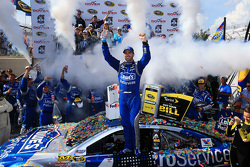 El ganador, Jimmie Johnson, Hendrick Motorsports Chevrolet