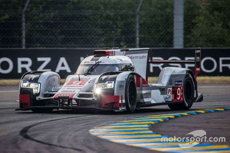 #9 Audi Sport Team Joest Audi R18 e-tron quattro: René Rast, Filipe Albuquerque, Marco Bonanomi