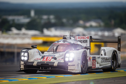 #19 Porsche Team Porsche 919 Hybrid: Нико Хюлькенберг, Ник Тэнди, Эрл Бамбер