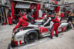 #7 Audi Sport Team Joest Audi R18 e-tron quattro: Марсель Фесслер, Андре Лоттерер, Бенуа Трелюйе
