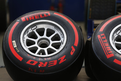 Pirelli tyres