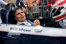 Nelson Piquet, in the Brabham BT52 en el desfile de leyendas