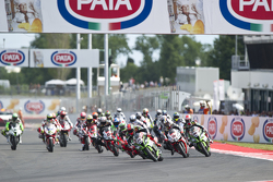 Départ : Tom Sykes, Kawasaki, mène