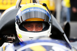 Pierluigi Martini, in una Minardi M186-01 alla Parata delle Leggende