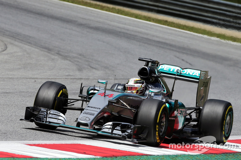 30. Австрія-2015, Ред Булл Ринг: Льюіс Хемілтон, Mercedes F1 W06 - 1.08,455