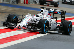 Susie Wolff, Williams FW37 piloto de desenvolvimento