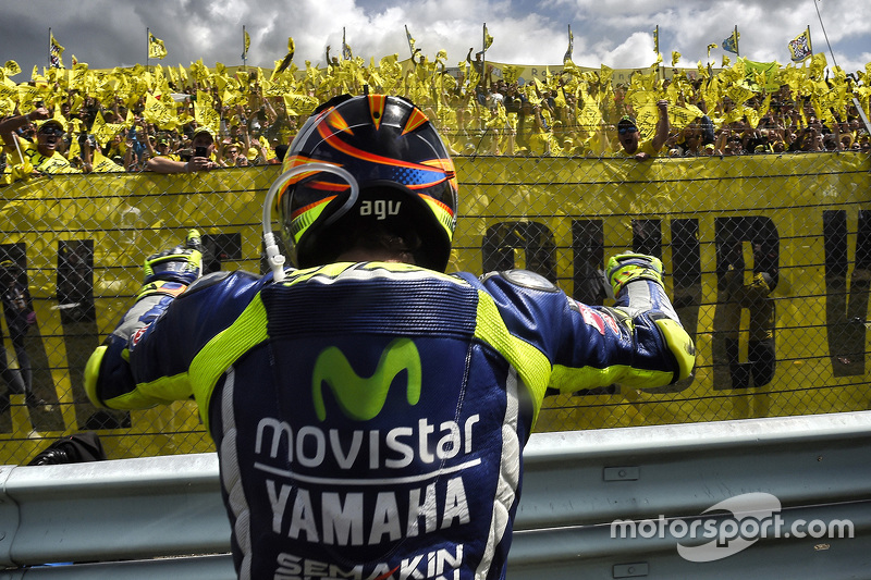 Juara balapan Valentino Rossi, Yamaha Factory Racing