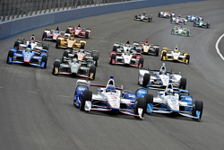 Helio Castroneves, Team Penske Chevrolet e Juan Pablo Montoya, Team Penske Chevrolet
