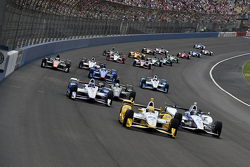 Simon Pagenaud, Team Penske Chevrolet lidera o grid