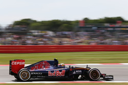 Карлос Сайнс мл., Scuderia Toro Rosso STR10