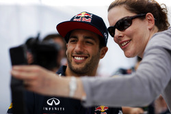 Daniel Ricciardo, Red Bull Racing with fans