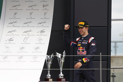 Le troisième, Pierre Gasly, DAMS